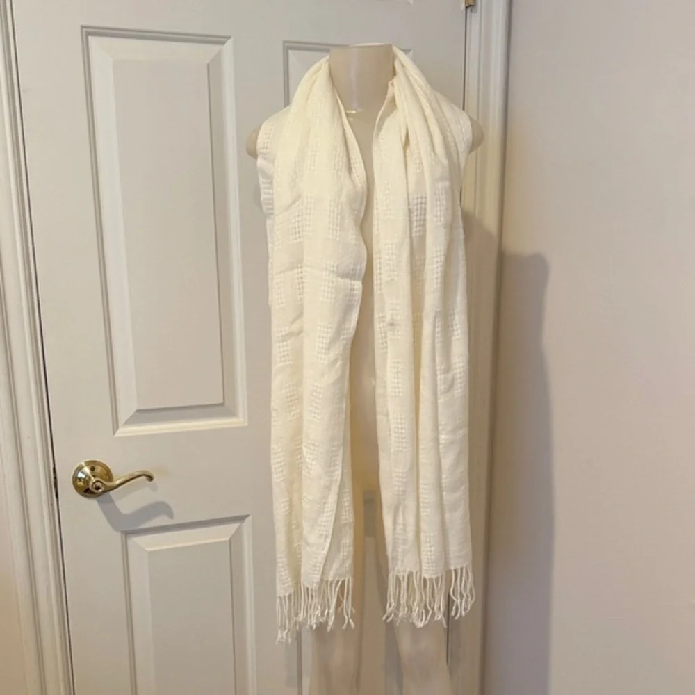 Off White Scarf great condition super soft